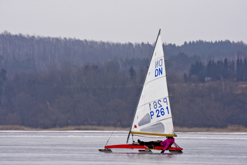 Adrenalina niesiona wiatrem, żaglem i płozami zdjęcie nr 145143