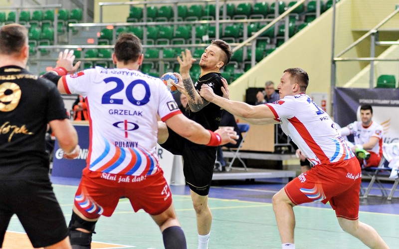 Meblarze odpadli z Pucharu Polski zdjęcie nr 145200