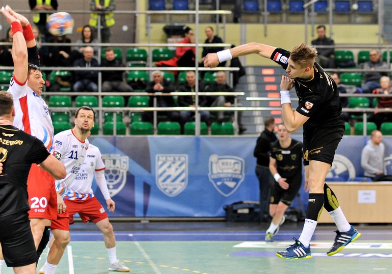 Meblarze odpadli z Pucharu Polski zdjęcie nr 145206