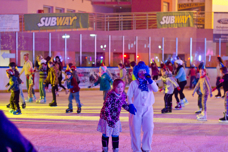 Gorąca zabawa na elbląskim lodowisku zdjęcie nr 145285