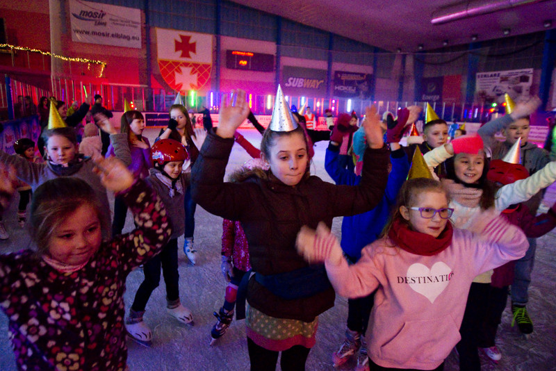 Gorąca zabawa na elbląskim lodowisku zdjęcie nr 145269