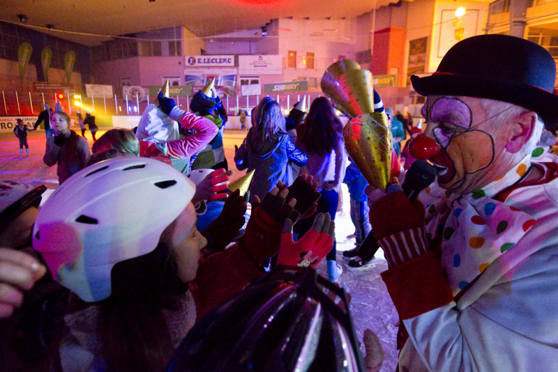 Gorąca zabawa na elbląskim lodowisku zdjęcie nr 145258