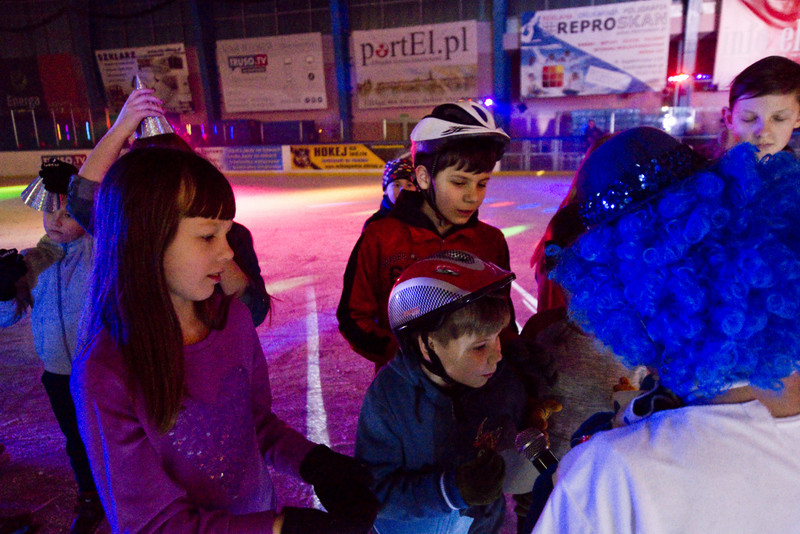 Gorąca zabawa na elbląskim lodowisku zdjęcie nr 145257