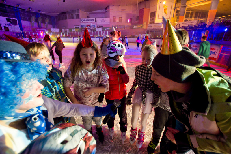 Gorąca zabawa na elbląskim lodowisku zdjęcie nr 145308