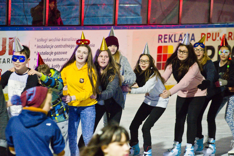 Gorąca zabawa na elbląskim lodowisku zdjęcie nr 145329