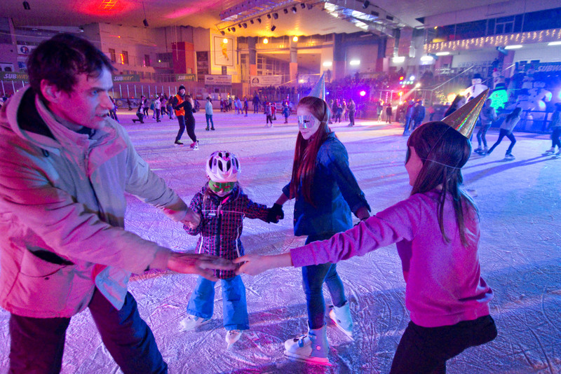 Gorąca zabawa na elbląskim lodowisku zdjęcie nr 145319
