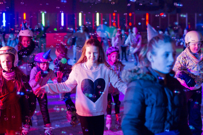 Gorąca zabawa na elbląskim lodowisku zdjęcie nr 145290