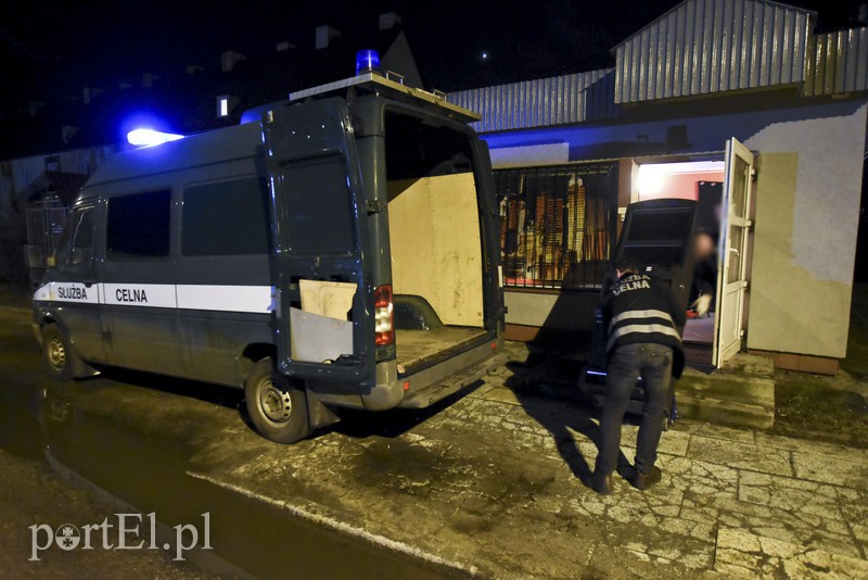 Celnicy uderzyli w punkt. Koniec gry zdjęcie nr 146179