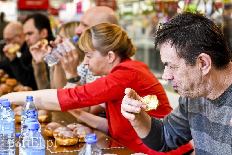 Zjeść górę pączków zdjęcie nr 146201