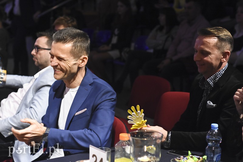 Ostra rywalizacja na parkiecie zdjęcie nr 146408