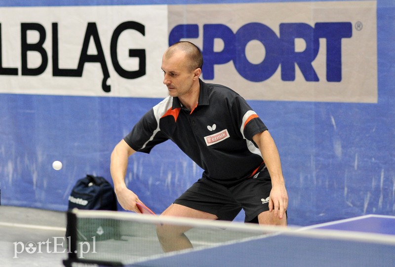 Mundurowi grają w ping- ponga zdjęcie nr 146989