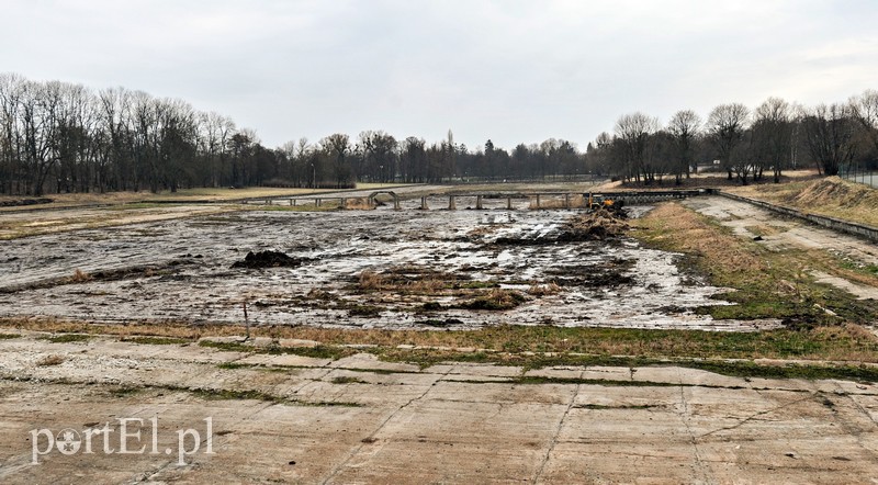 Kąpielisko sprzątane po zimie zdjęcie nr 147366