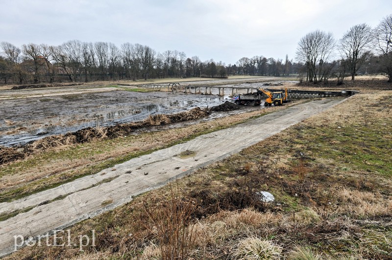 Kąpielisko sprzątane po zimie zdjęcie nr 147359