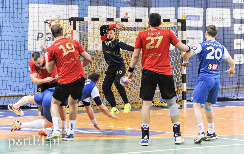 Meblarze słabsi w starciu beniaminków zdjęcie nr 147381