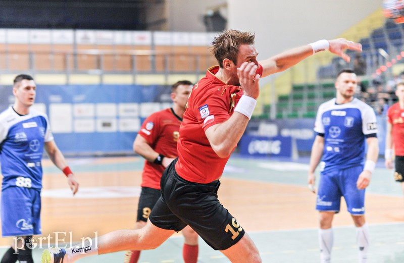 Meblarze słabsi w starciu beniaminków zdjęcie nr 147388