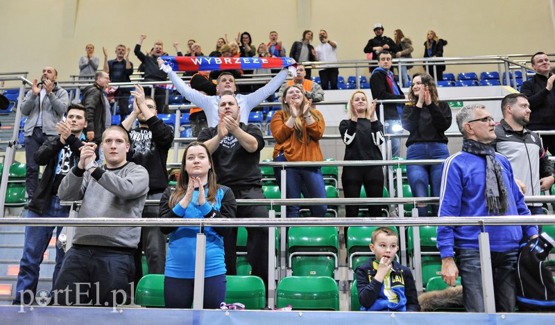 Meblarze słabsi w starciu beniaminków zdjęcie nr 147391