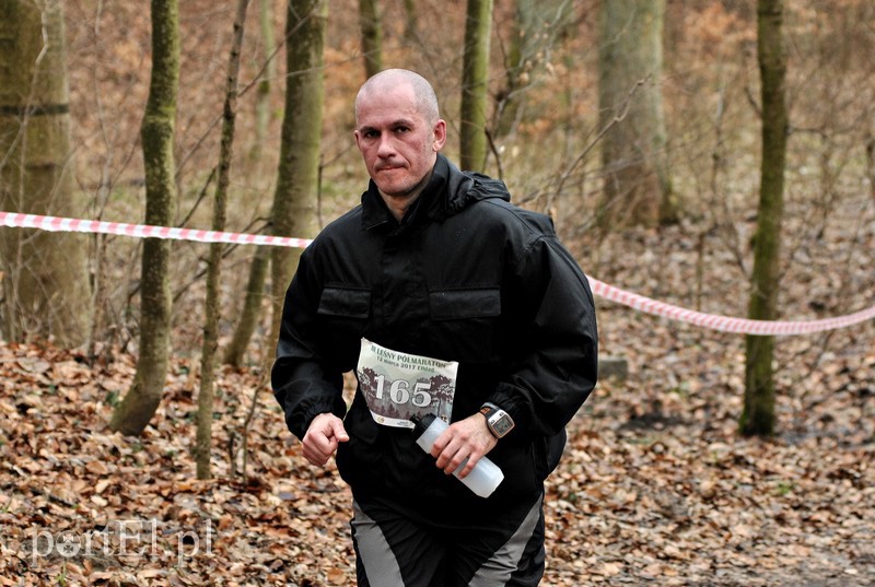 Leśny półmaraton. Tak biegacze uczcili Dzień Kobiet zdjęcie nr 147486