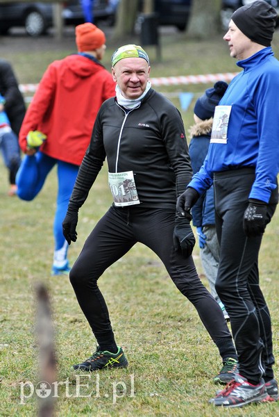 Leśny półmaraton. Tak biegacze uczcili Dzień Kobiet zdjęcie nr 147448