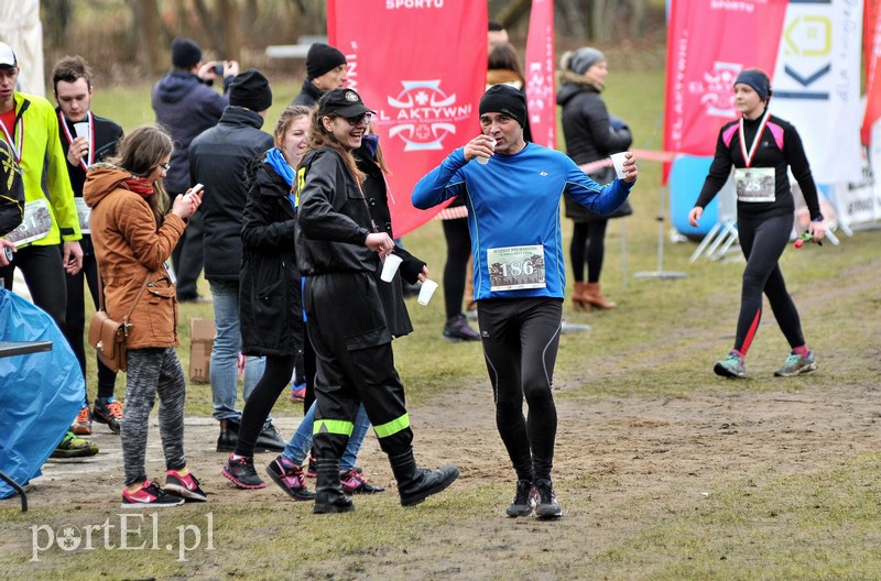 Leśny półmaraton. Tak biegacze uczcili Dzień Kobiet zdjęcie nr 147489