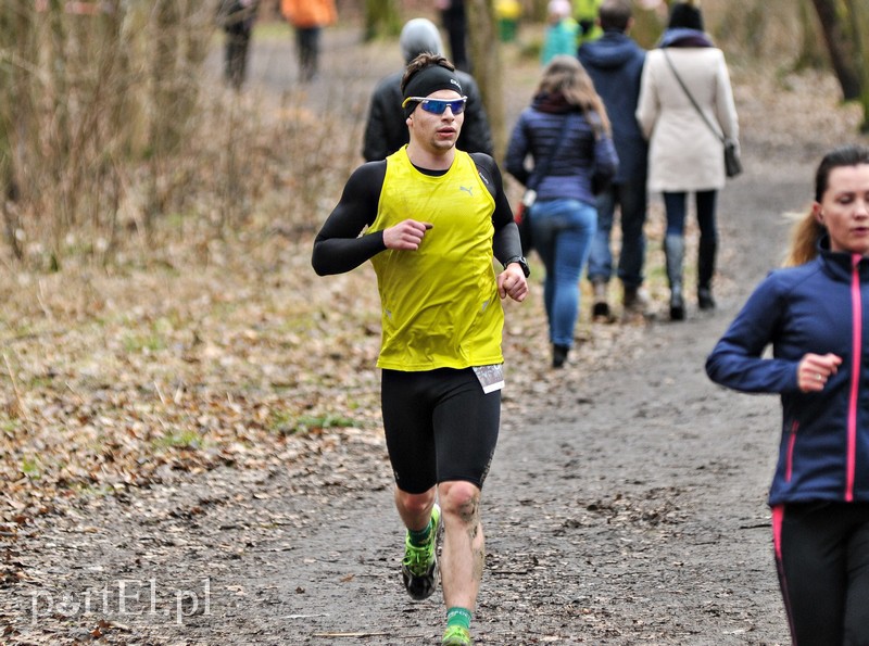 Leśny półmaraton. Tak biegacze uczcili Dzień Kobiet zdjęcie nr 147464