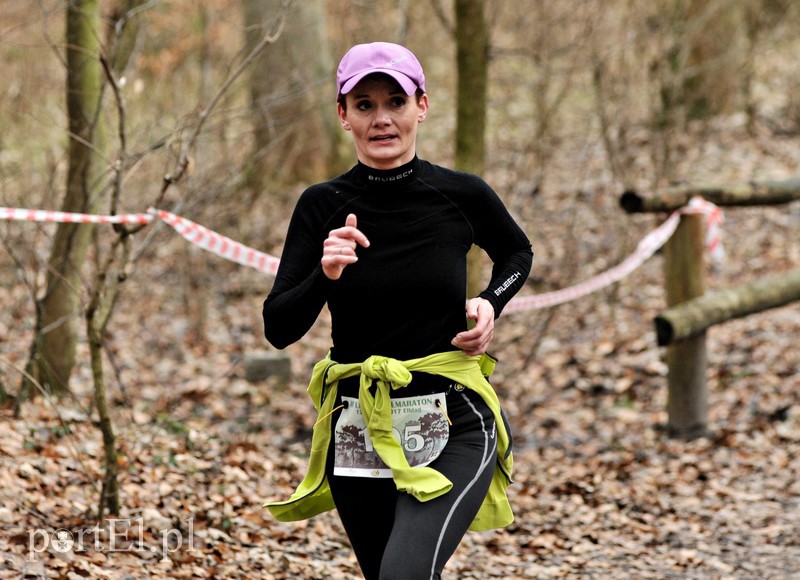 Leśny półmaraton. Tak biegacze uczcili Dzień Kobiet zdjęcie nr 147487