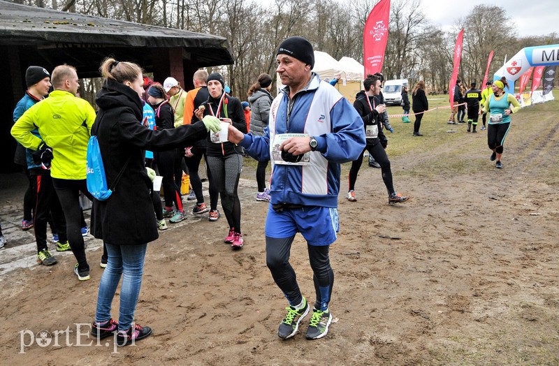 Leśny półmaraton. Tak biegacze uczcili Dzień Kobiet zdjęcie nr 147502