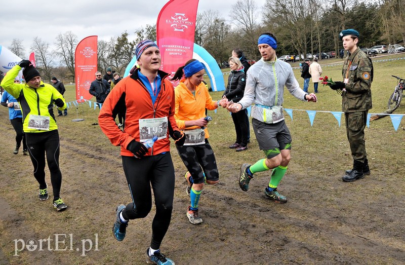 Leśny półmaraton. Tak biegacze uczcili Dzień Kobiet zdjęcie nr 147500