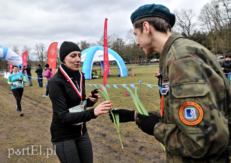 Leśny półmaraton. Tak biegacze uczcili Dzień Kobiet zdjęcie nr 147499