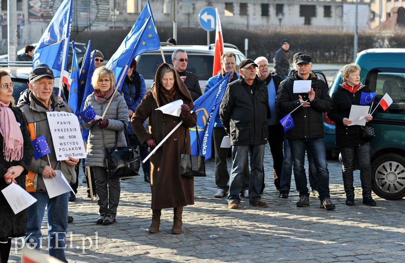 Tusk na fontannie zdjęcie nr 147528