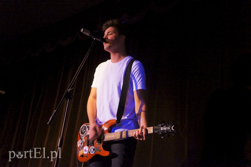 Rock i punk na jednej scenie zdjęcie nr 147866