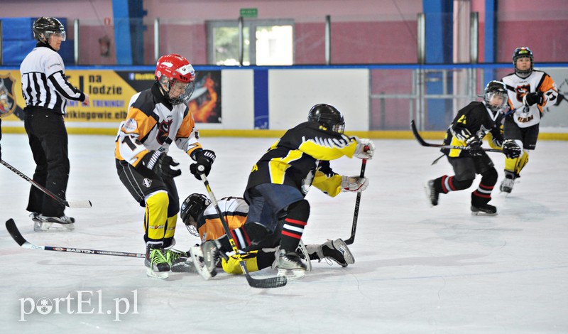 Wikińskie dziewczyny strzelają bramki zdjęcie nr 148439