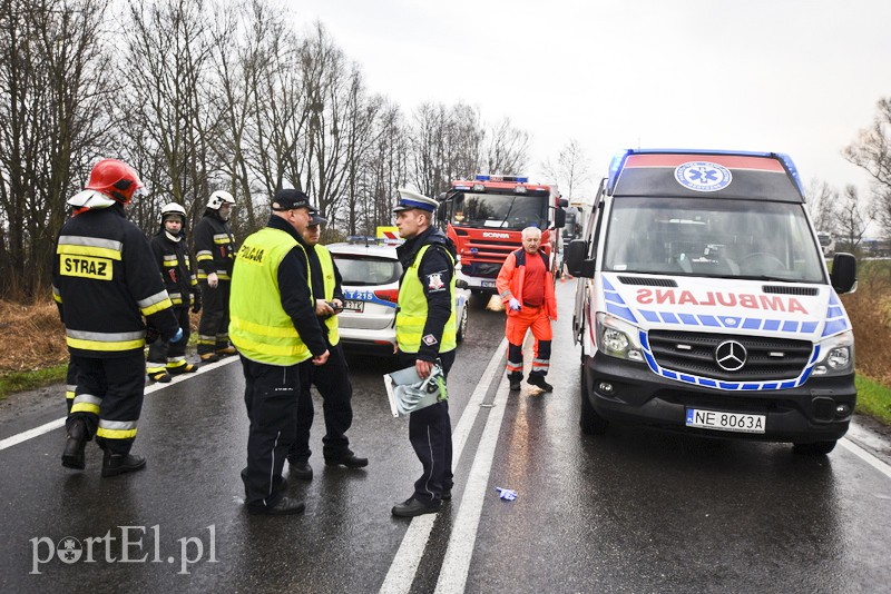 Wypadek przed Jegłownikiem, sześć osób w szpitalu zdjęcie nr 149067