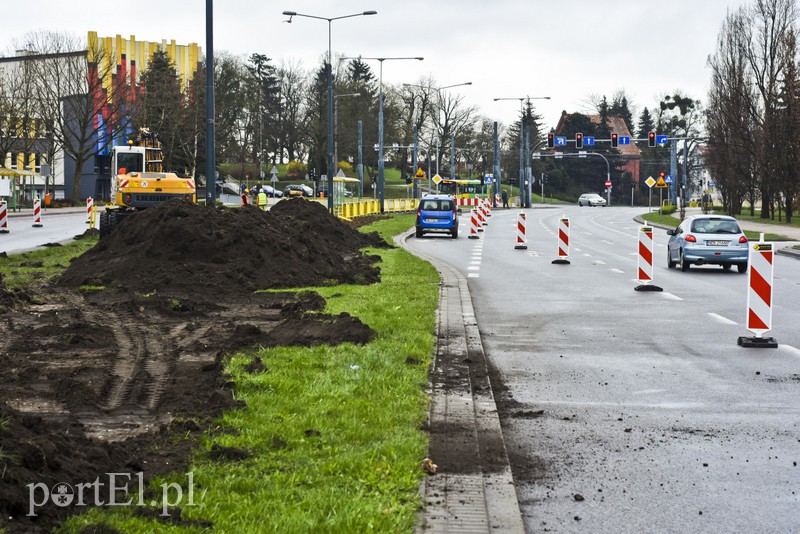 Koparka poszła w ruch, powstaje torowisko zdjęcie nr 149291