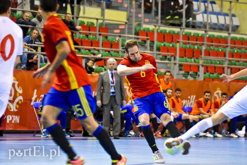 Hiszpania nie zwalnia tempa zdjęcie nr 149604