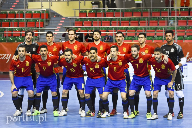 Hiszpania nie zwalnia tempa zdjęcie nr 149593