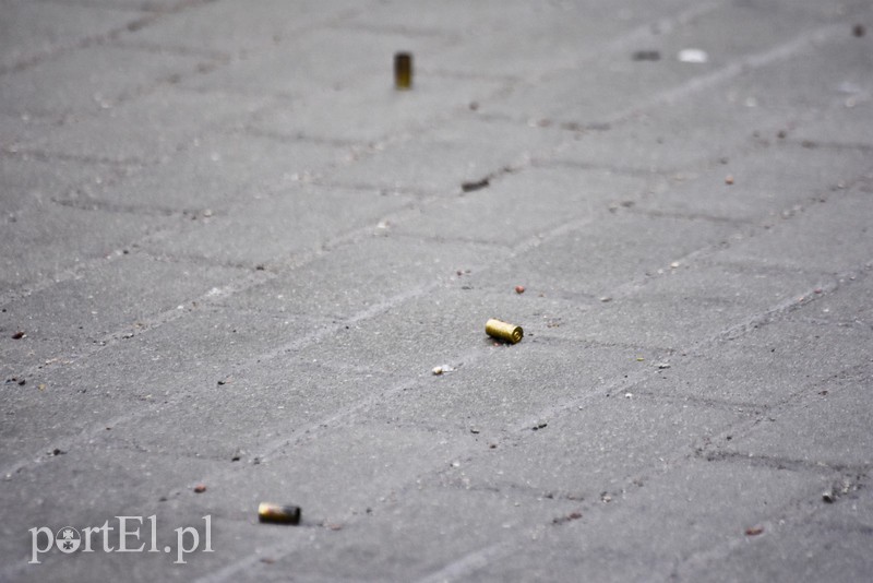 Strzały w centrum Elbląga, dwie osoby ranne zdjęcie nr 149925