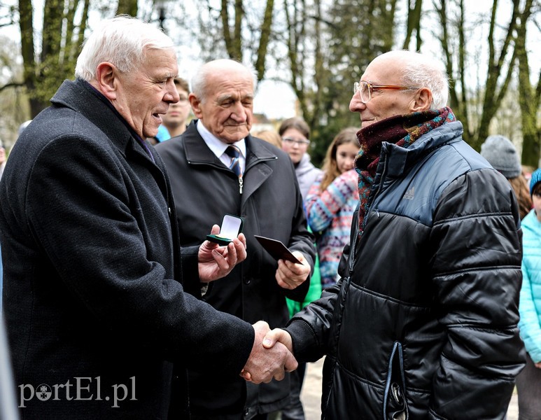 Pamięć o tych, którzy na wojnie stracili zdrowie zdjęcie nr 150295