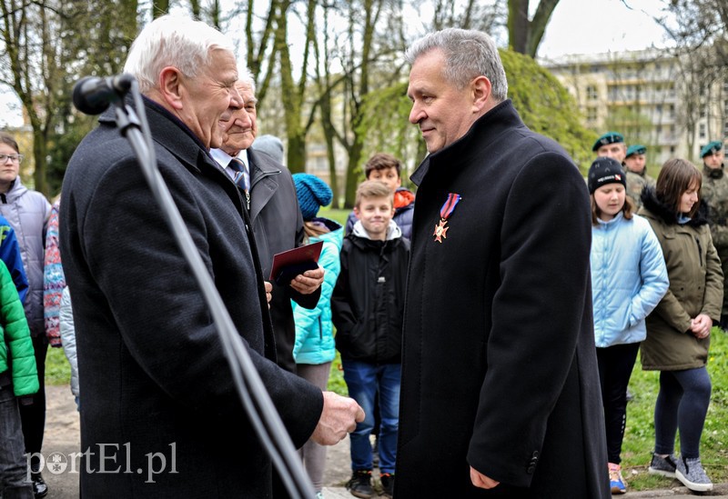 Pamięć o tych, którzy na wojnie stracili zdrowie zdjęcie nr 150294