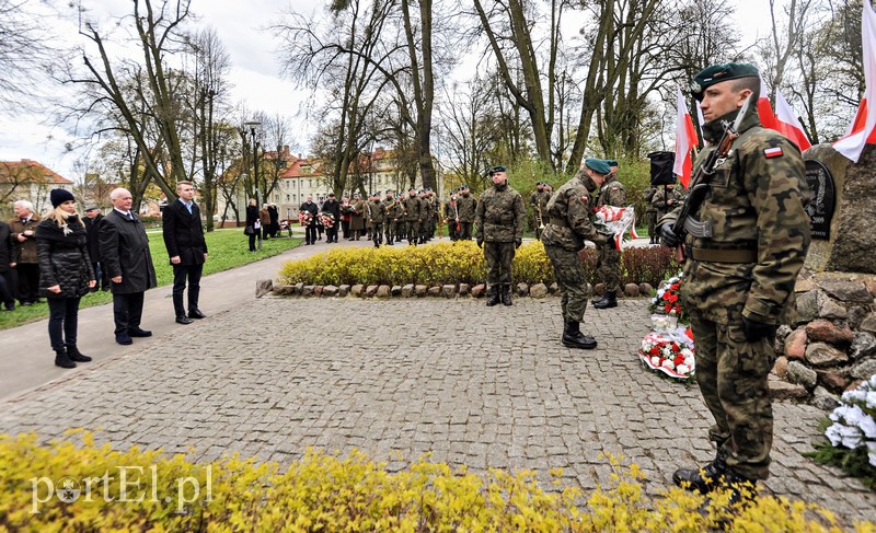 Pamięć o tych, którzy na wojnie stracili zdrowie zdjęcie nr 150300