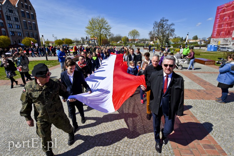 Coś musi nas jednoczyć zdjęcie nr 151158