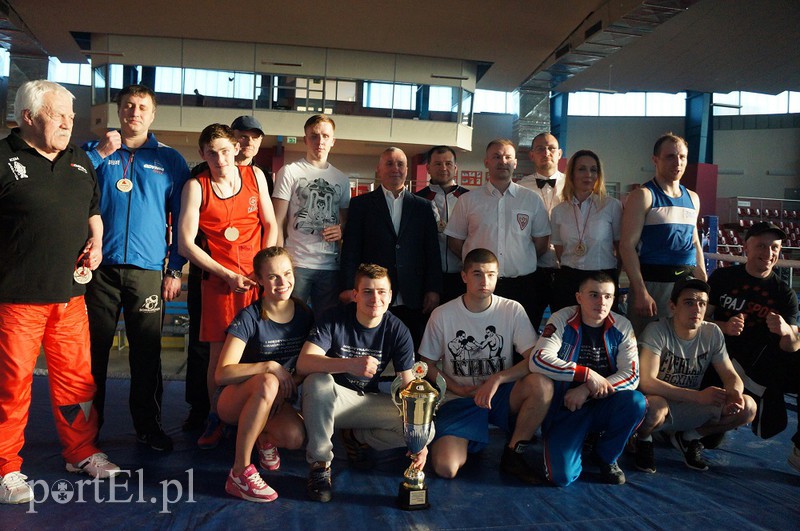 Niezły boks na lodowisku zdjęcie nr 151835