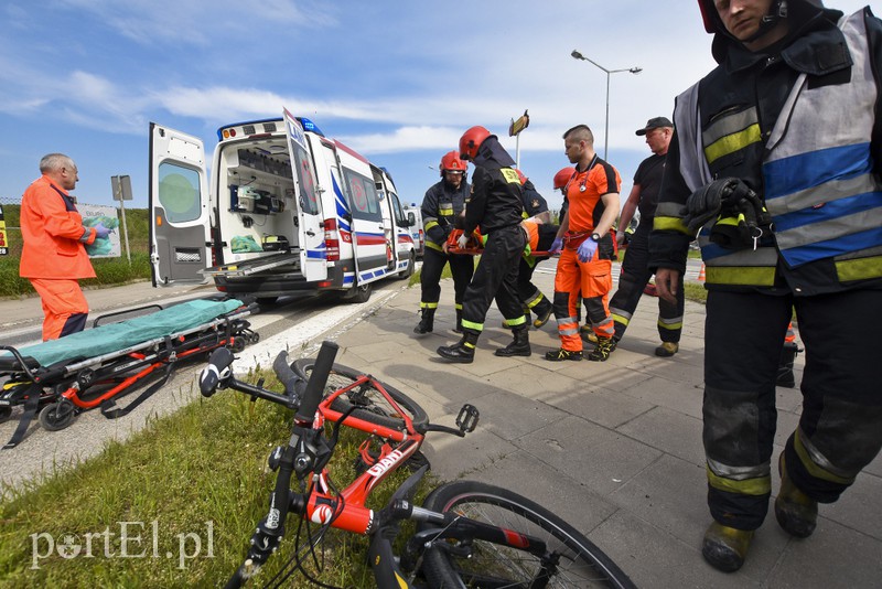 Rowerzysta potrącony na skrzyżowaniu ul. Łęczyckiej i Rawskiej zdjęcie nr 151935