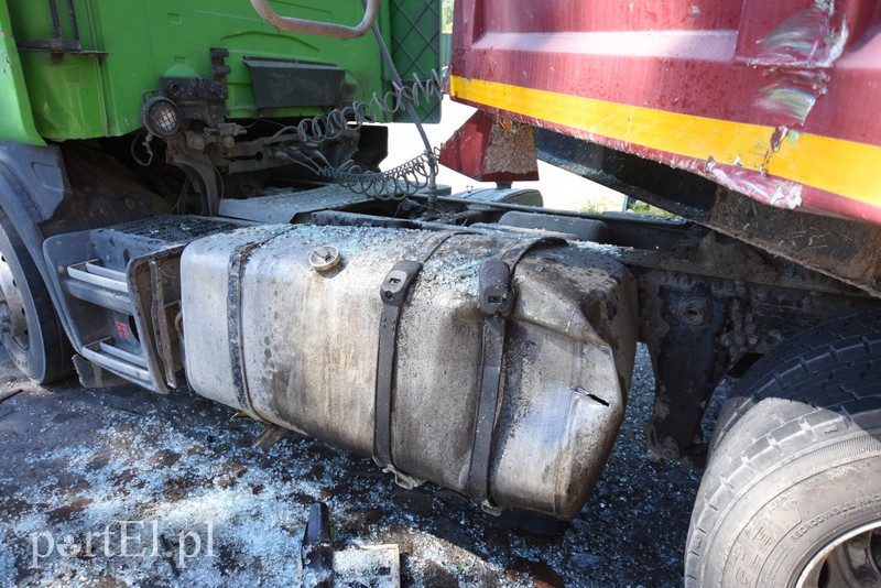 Grunwaldzka zablokowana! Ciężarówka zderzyła się z tramwajem zdjęcie nr 152149