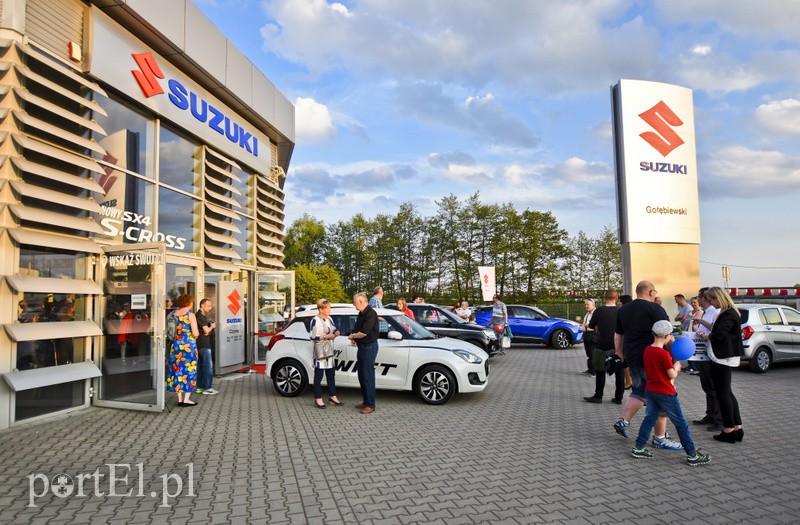 Nowe Suzuki wjechało na salony! zdjęcie nr 152547