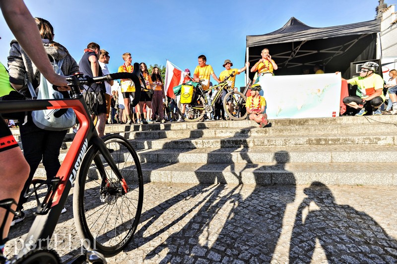 Jadą na rowerach dookoła świata zdjęcie nr 152734