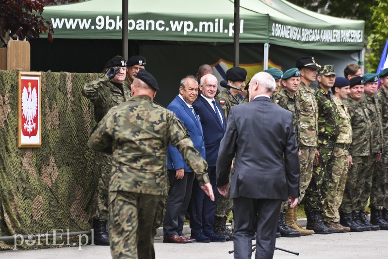 Polscy żołnierze jadą na Łotwę, dowodzi nimi elblążanin zdjęcie nr 152844