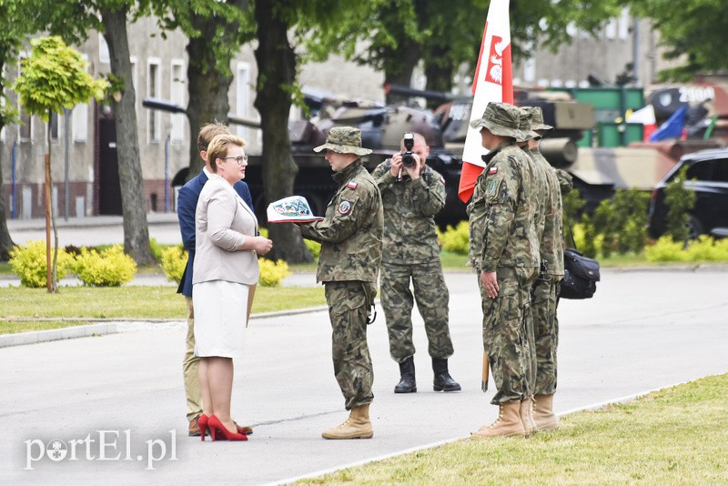 Polscy żołnierze jadą na Łotwę, dowodzi nimi elblążanin zdjęcie nr 152855