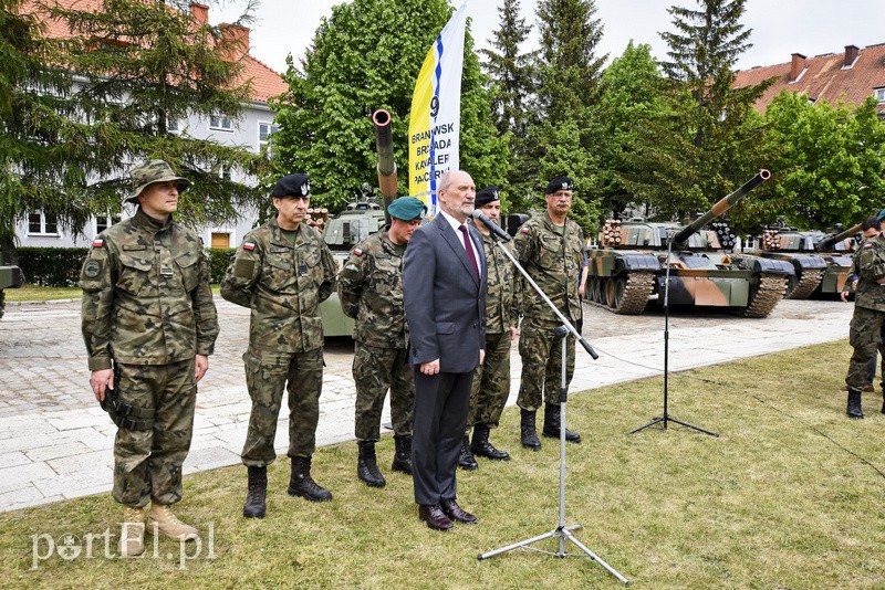 Polscy żołnierze jadą na Łotwę, dowodzi nimi elblążanin zdjęcie nr 152867