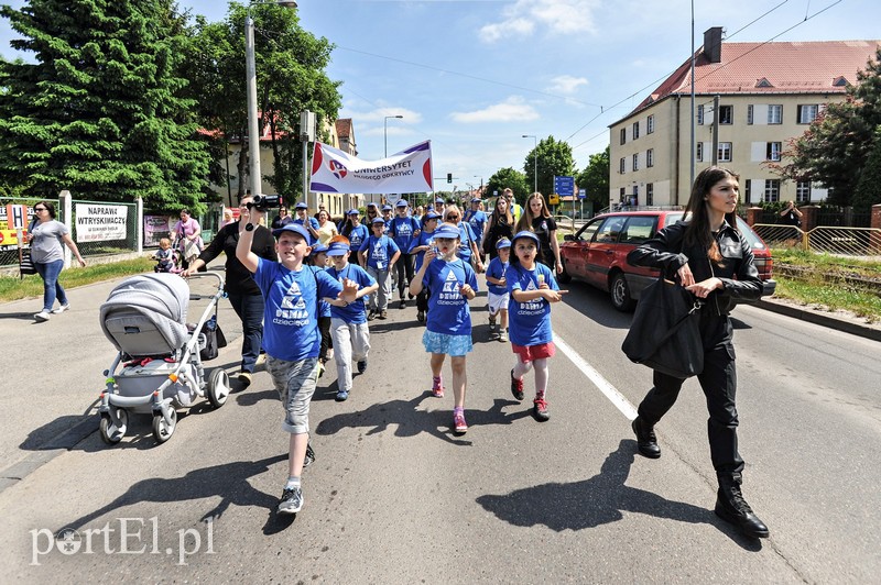 Studenci przeszli ulicami miasta zdjęcie nr 152908