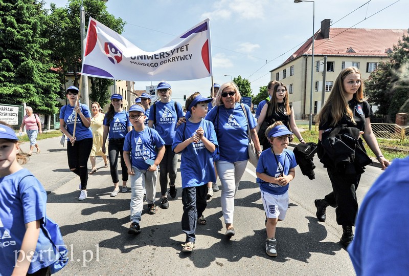 Studenci przeszli ulicami miasta zdjęcie nr 152909